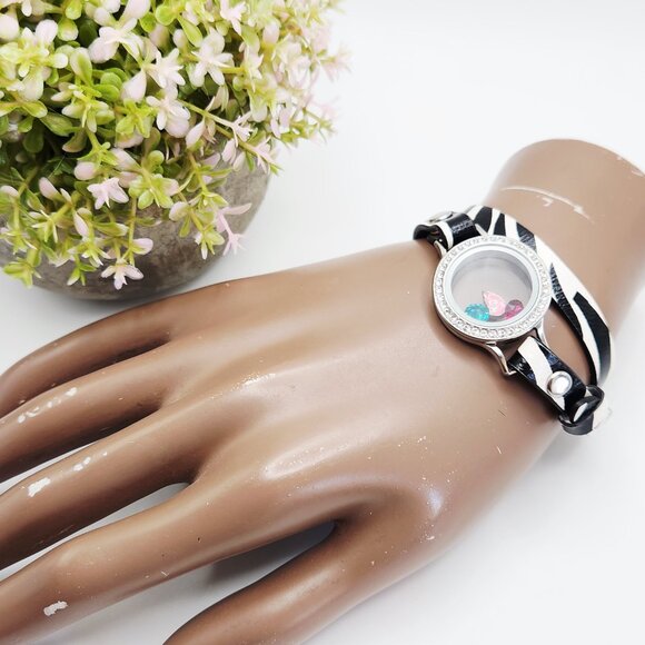 Origami Owl Zebra Stripe Faux Leather Double Wrap Bracelet with Charms - Picture 5 of 5